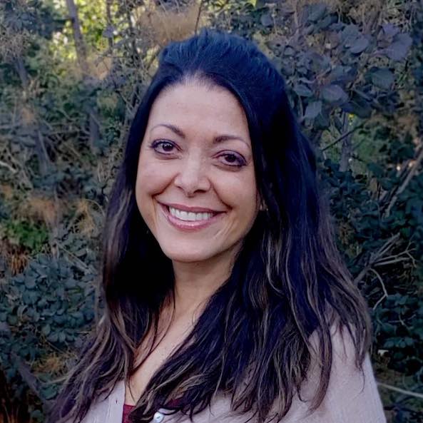 A headshot of the Boundless Psyche, Timeless Soul host, Stacy Dicker, Ph.D.