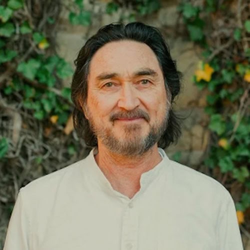 Headshot of Dr. Stephen Murphy-Shigematsu.