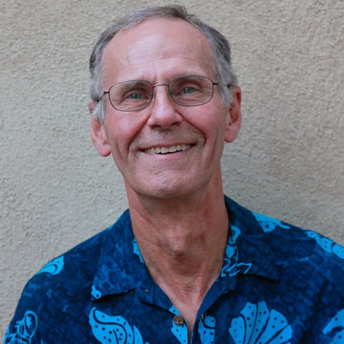 Headshot of Dr. José Luis Stevens.